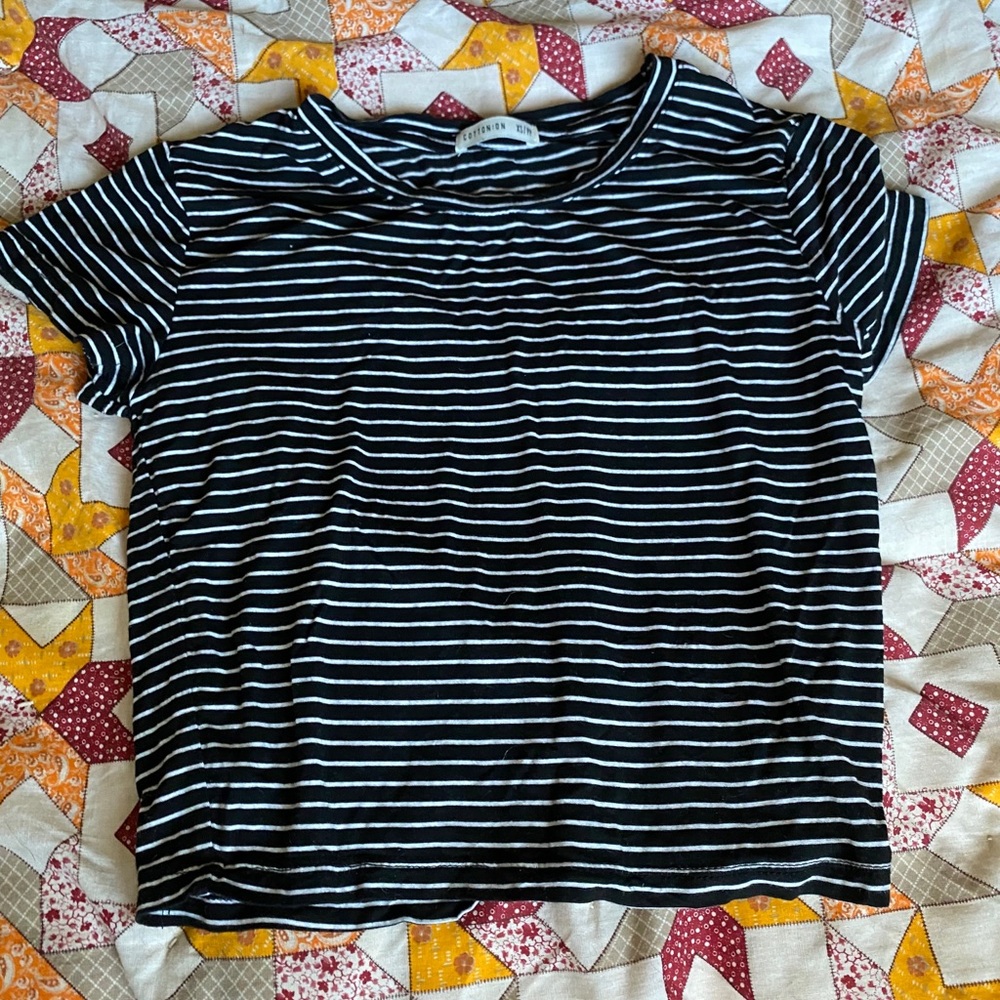 stripped black and white T